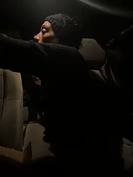 Snapshot of starrynikki chatting on December 28, 6:17 am starrynikki online show from December 28, 6:17 am