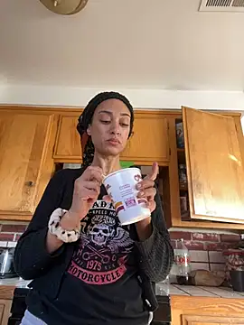 Snapshot of starrynikki chatting on December 30, 9:50 pm starrynikki online show from December 30, 9:50 pm