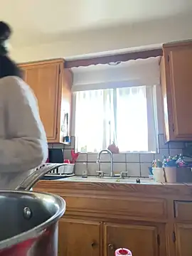 Snapshot of starrynikki chatting on January 5, 6:35 pm starrynikki online show from January 5, 6:35 pm