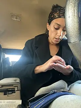 Snapshot of starrynikki chatting on January 7, 11:56 pm starrynikki online show from January 7, 11:56 pm