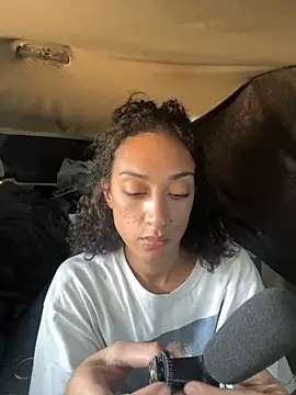 Snapshot of starrynikki chatting on January 9, 9:47 pm starrynikki online show from January 9, 9:47 pm