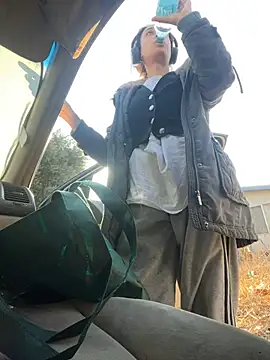 Snapshot of starrynikki chatting on January 11, 5:18 pm starrynikki online show from January 11, 5:18 pm