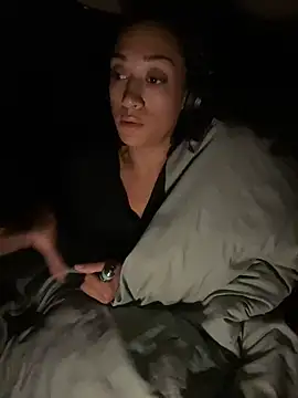 Snapshot of starrynikki chatting on January 22, 11:23 am starrynikki online show from January 22, 11:23 am