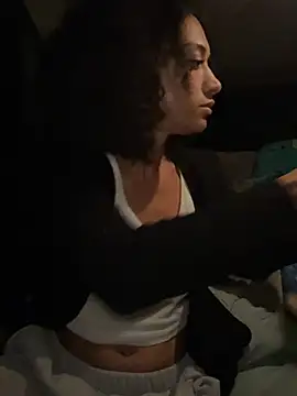 Snapshot of starrynikki chatting on February 26, 9:53 am starrynikki online show from February 26, 9:53 am