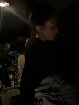 Snapshot of starrynikki chatting on March 4, 3:11 am starrynikki online show from March 4, 3:11 am