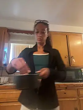 Snapshot of starrynikki chatting on September 14, 6:07 pm starrynikki online show from September 14, 6:07 pm