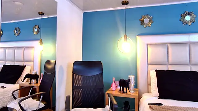 Miss ary online show from February 19, 3:05 pm