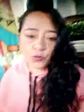 Snapshot of SamanthaM chatting on December 20, 1:40 pm SamanthaM online show from December 20, 1:40 pm