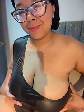 XMara online show from April 22, 3:46 pm