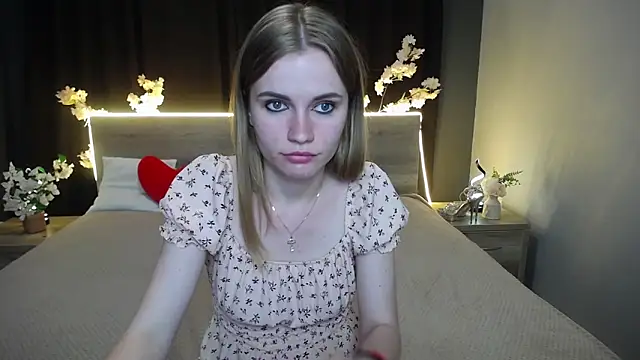 Snapshot of MargaritaKiss chatting on May 10, 7:30 pm MargaritaKiss online show from May 10, 7:30 pm