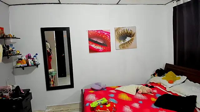 Snapshot of aleziiacam chatting on October 2, 6:53 am aleziiacam online show from October 2, 6:53 am