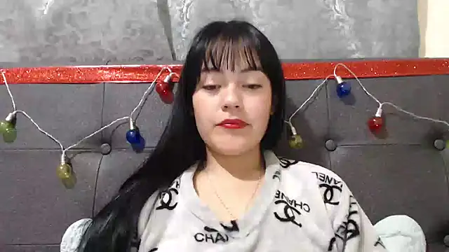 Snapshot of Alisha_99 chatting on December 21, 3:53 pm Alisha 99 online show from December 21, 3:53 pm