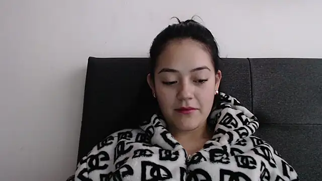 Snapshot of Alisha_99 chatting on September 25, 12:31 pm Alisha 99 online show from September 25, 12:31 pm