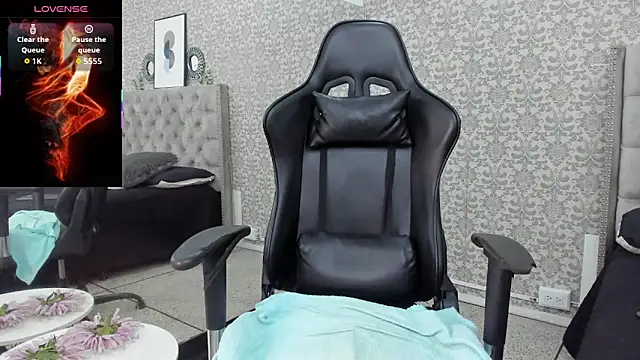 CodyWalkerR online show from November 4, 5:23 pm