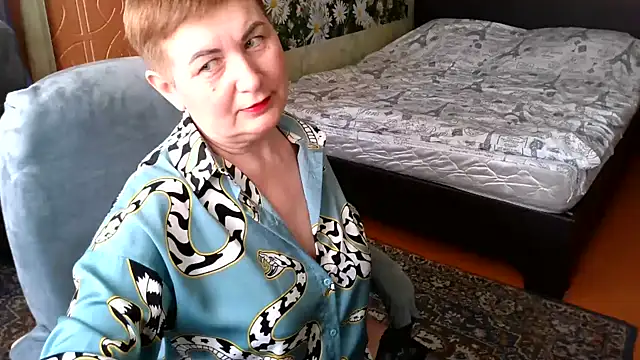 NicoleOlla online show from February 19, 4:34 am