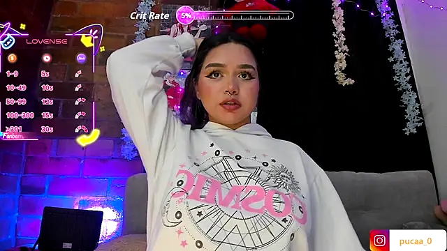 Snapshot of Pucaa_ chatting on October 6, 1:36 am Pucaa online show from October 6, 1:36 am