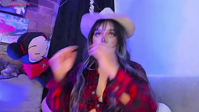 Snapshot of Pucaa_ chatting on October 23, 11:46 pm Pucaa online show from October 23, 11:46 pm