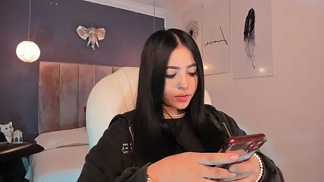 Maaiitee online show from February 21, 12:50 pm