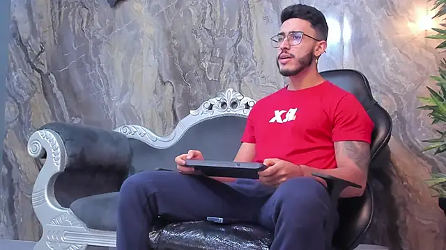 Liam Kleiin online show from January 30, 11:33 am