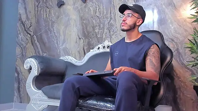 Liam Kleiin online show from January 31, 11:56 am