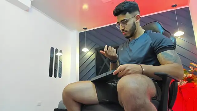 Liam Kleiin online show from October 7, 11:18 am