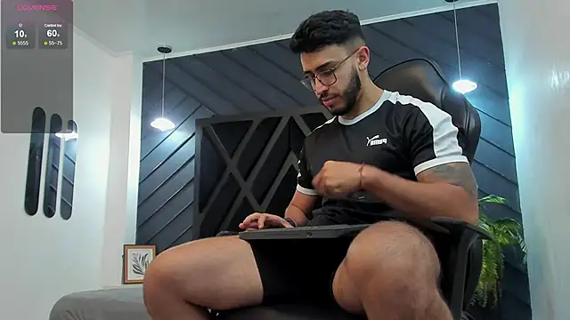 Liam Kleiin online show from November 7, 11:21 am