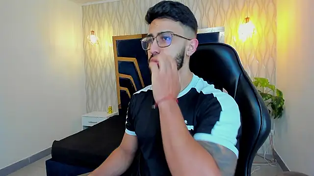 Liam Kleiin online show from January 16, 11:25 am