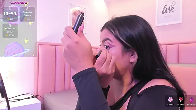 taylor cupper online show from November 15, 9:00 pm