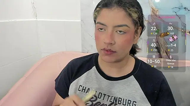 taylor cupper online show from November 30, 12:58 am