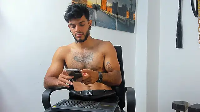 JuanBlade online show from November 30, 4:00 pm