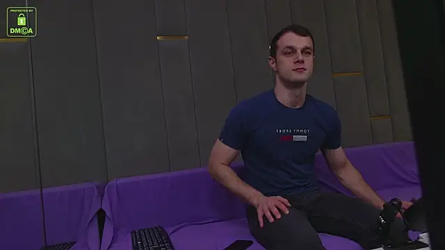 Snapshot of BrandonNorris chatting on December 3, 3:22 pm BrandonNorris online show from December 3, 3:22 pm