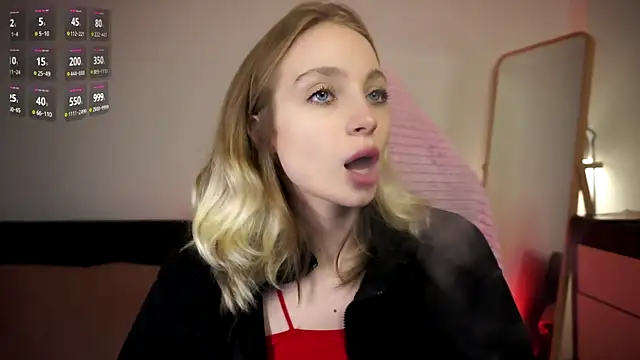 Snapshot of _LISA_BABYMETAL_ chatting on December 13, 4:16 pm  LISA BABYMETAL  online show from December 13, 4:16 pm