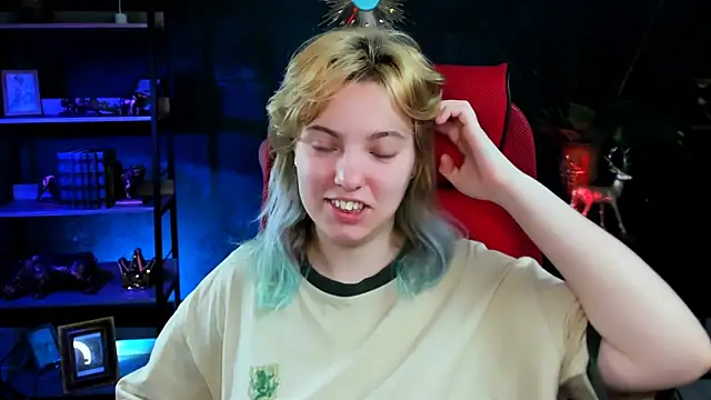 Snapshot of RocKStone_ chatting on December 21, 9:05 am RocKStone online show from December 21, 9:05 am