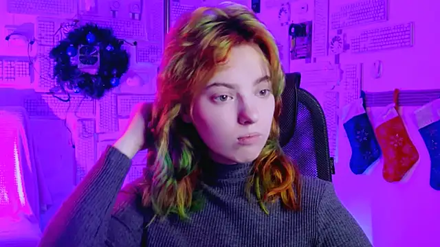 Snapshot of RocKStone_ chatting on December 22, 4:31 am RocKStone online show from December 22, 4:31 am