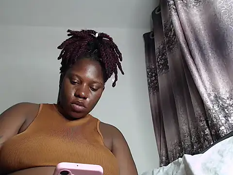 Snapshot of Whimsicalwillow chatting on February 4, 6:58 pm Whimsicalwillow online show from February 4, 6:58 pm