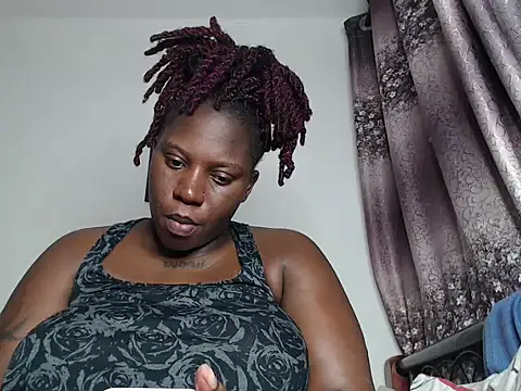 Snapshot of Whimsicalwillow chatting on February 7, 6:11 pm Whimsicalwillow online show from February 7, 6:11 pm