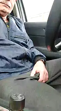 bottomhairy online show from December 19, 11:18 am