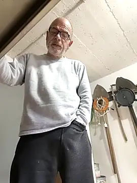 bottomhairy online show from March 25, 12:44 pm