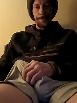 Snapshot of elmerfuddin87 chatting on January 4, 4:55 am elmerfuddin87 online show from January 4, 4:55 am