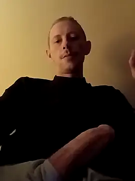 Snapshot of elmerfuddin87 chatting on March 16, 6:09 am elmerfuddin87 online show from March 16, 6:09 am