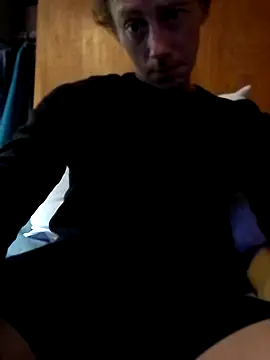 Snapshot of elmerfuddin87 chatting on September 30, 4:50 am elmerfuddin87 online show from September 30, 4:50 am