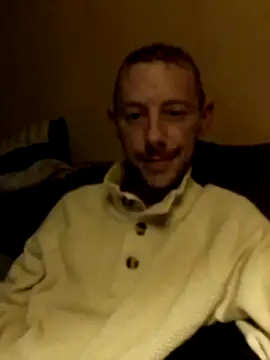 Snapshot of elmerfuddin87 chatting on October 17, 5:54 am elmerfuddin87 online show from October 17, 5:54 am