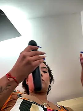 Snapshot of megan_collins96 chatting on November 12, 8:08 pm megan collins96 online show from November 12, 8:08 pm