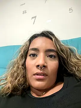 Snapshot of megan_collins96 chatting on November 14, 1:26 am megan collins96 online show from November 14, 1:26 am