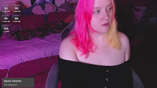 lissamuff online show from July 9, 4:33 pm