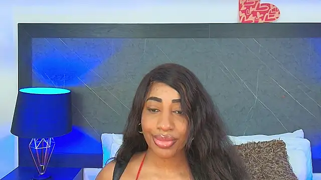 Snapshot of charlottebrowns_ chatting on January 9, 12:41 pm charlottebrowns  online show from January 9, 12:41 pm