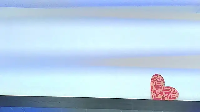 Snapshot of charlottebrowns_ chatting on January 11, 10:51 pm charlottebrowns  online show from January 11, 10:51 pm