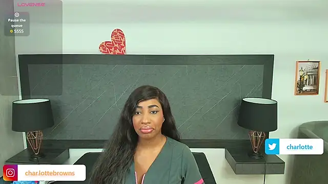 Snapshot of charlottebrowns_ chatting on January 18, 12:36 pm charlottebrowns  online show from January 18, 12:36 pm