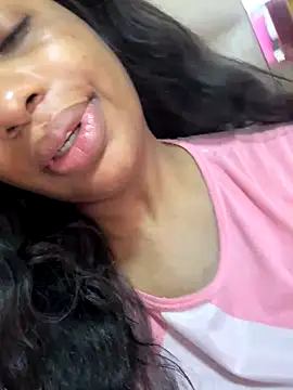 Snapshot of charlottebrowns_ chatting on September 30, 7:41 pm charlottebrowns  online show from September 30, 7:41 pm