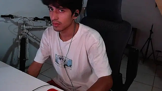 Thieves9 online show from October 15, 6:24 am